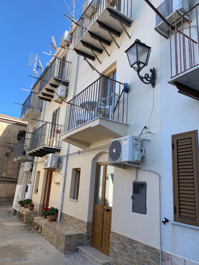 Dea Del Borgo Villa Sant'Ambrogio  Exterior photo